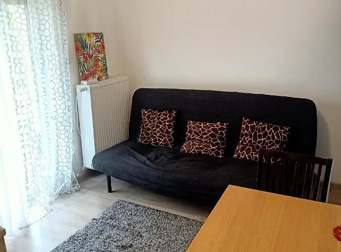 Przytulne Studio - 2 Pokoje,Parking,Blisko Centrum-6Km,Tramwaj, Nflix, Park, Spokoj,