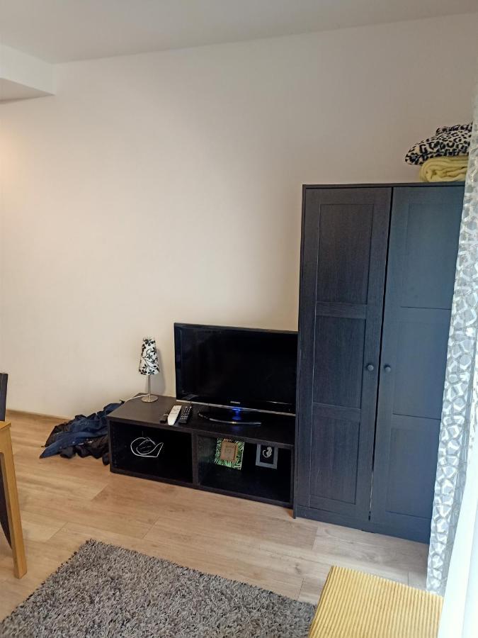 Przytulne - 2 Pokoje,parking,blisko Centrum-6km,tramwaj, Nflix, Park, Spokoj, Apartment Breslau